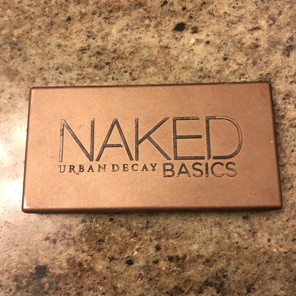 Urban Decay Naked Basics Palette 💋